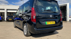 Vauxhall Combo Life 100kW Design XL 52kWh 5dr Auto [7 Seat] Electric Estate
